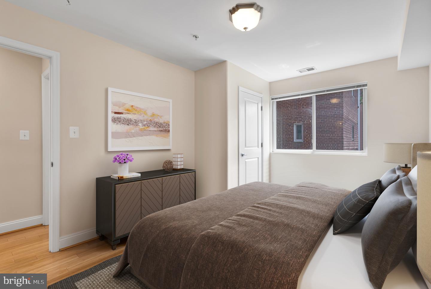 804 Taylor St NW #201
