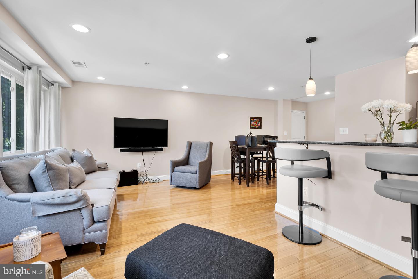 804 Taylor St NW #201