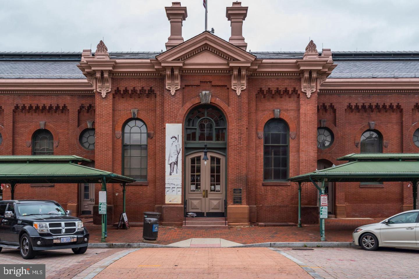 101 N Carolina Ave SE #403