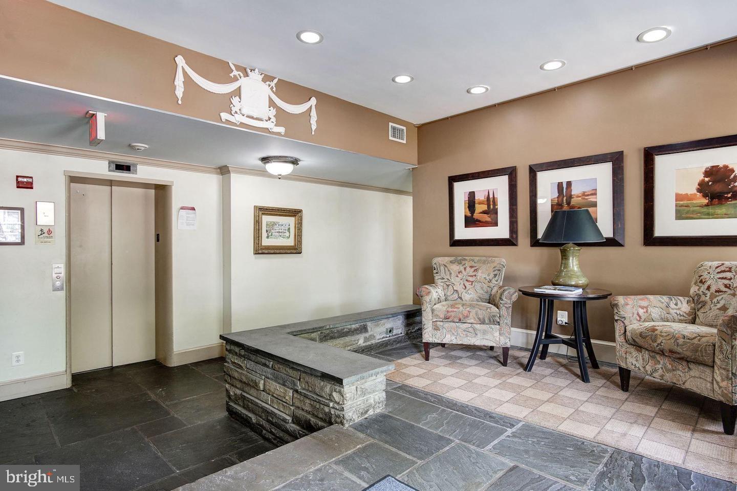 101 N Carolina Ave SE #403