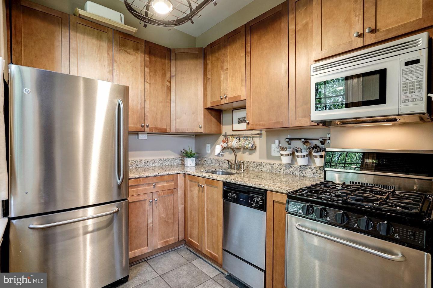 101 N Carolina Ave SE #403