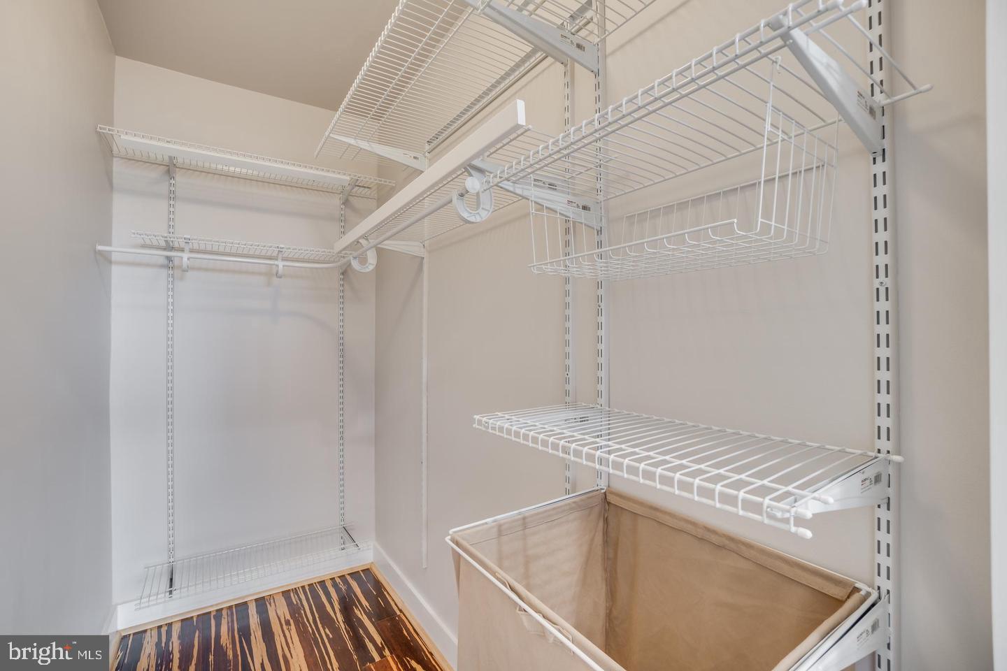 1220 Holbrook Ter NE #205