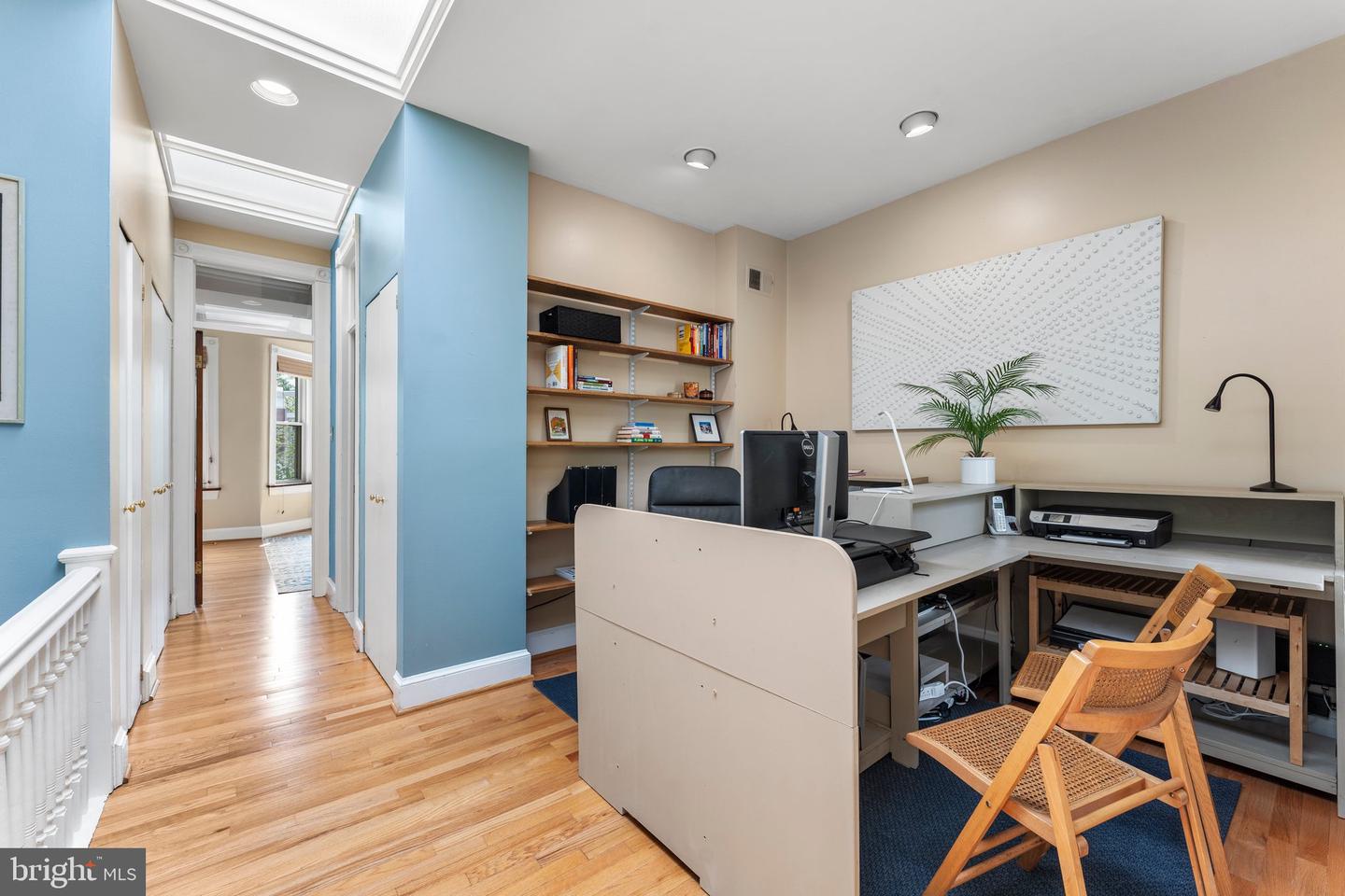 328 G St NE