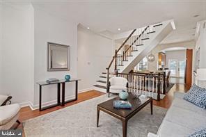 135 Duddington Pl SE