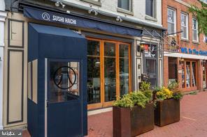 135 Duddington Pl SE