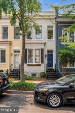 135 Duddington Pl SE