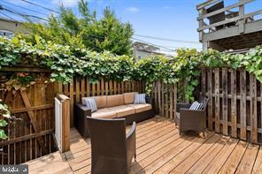 135 Duddington Pl SE