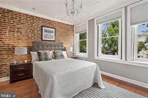 135 Duddington Pl SE