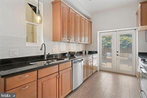 135 Duddington Pl SE