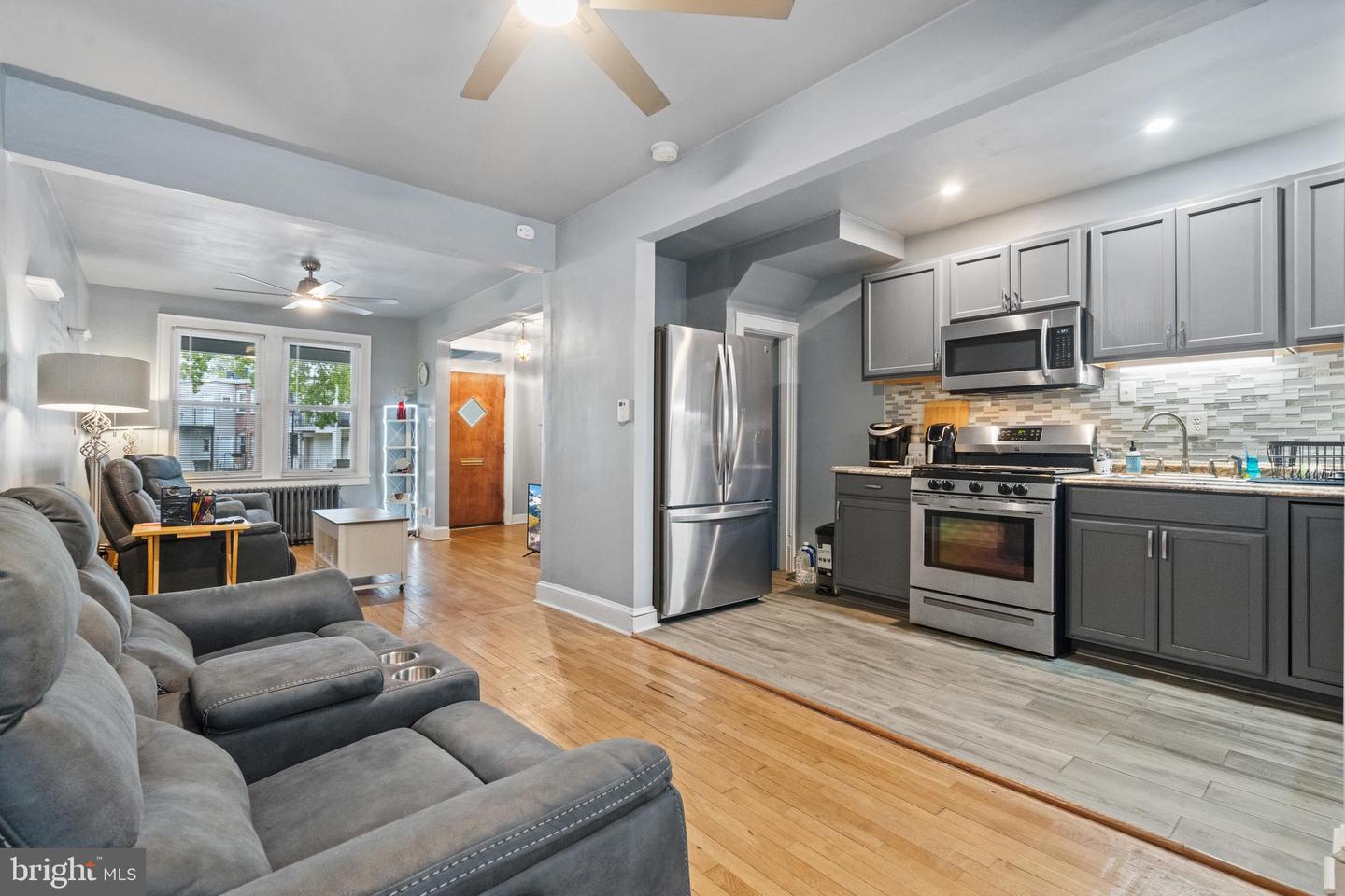 414 23rd Pl NE