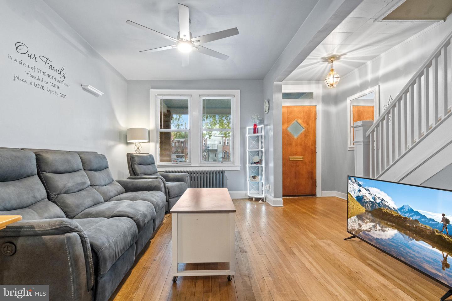 414 23rd Pl NE