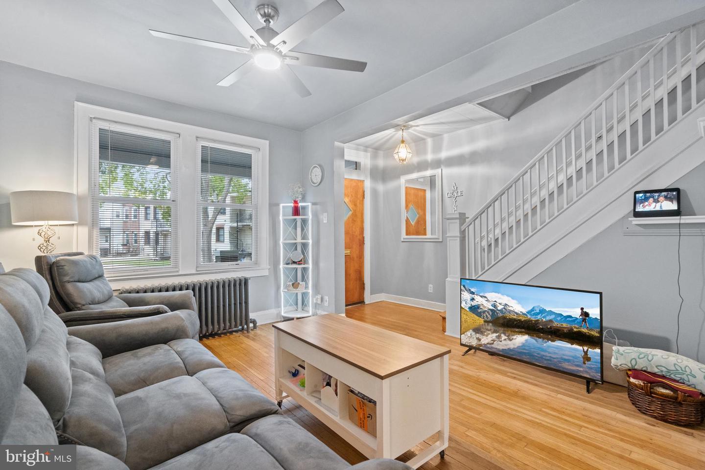 414 23rd Pl NE