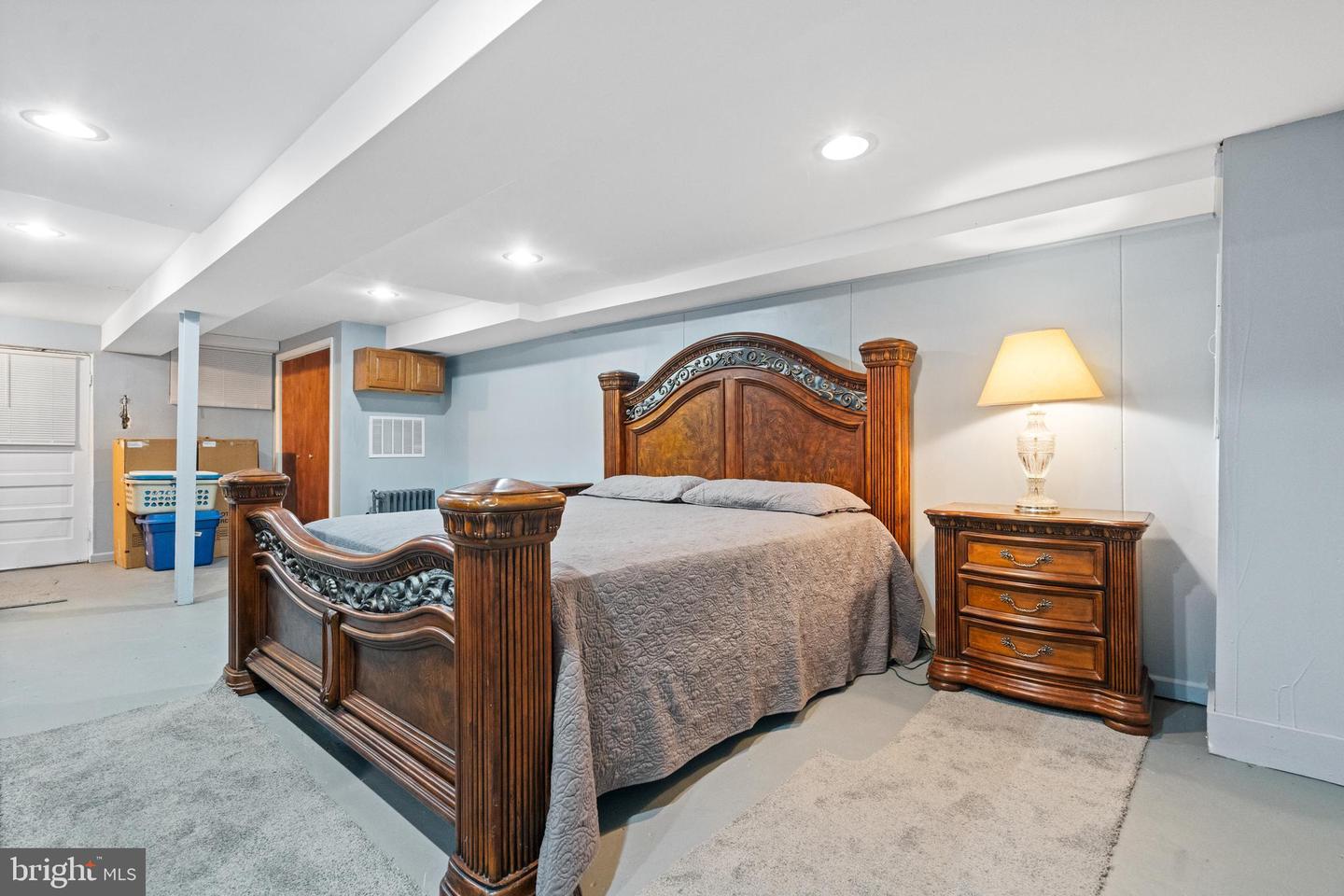 414 23rd Pl NE
