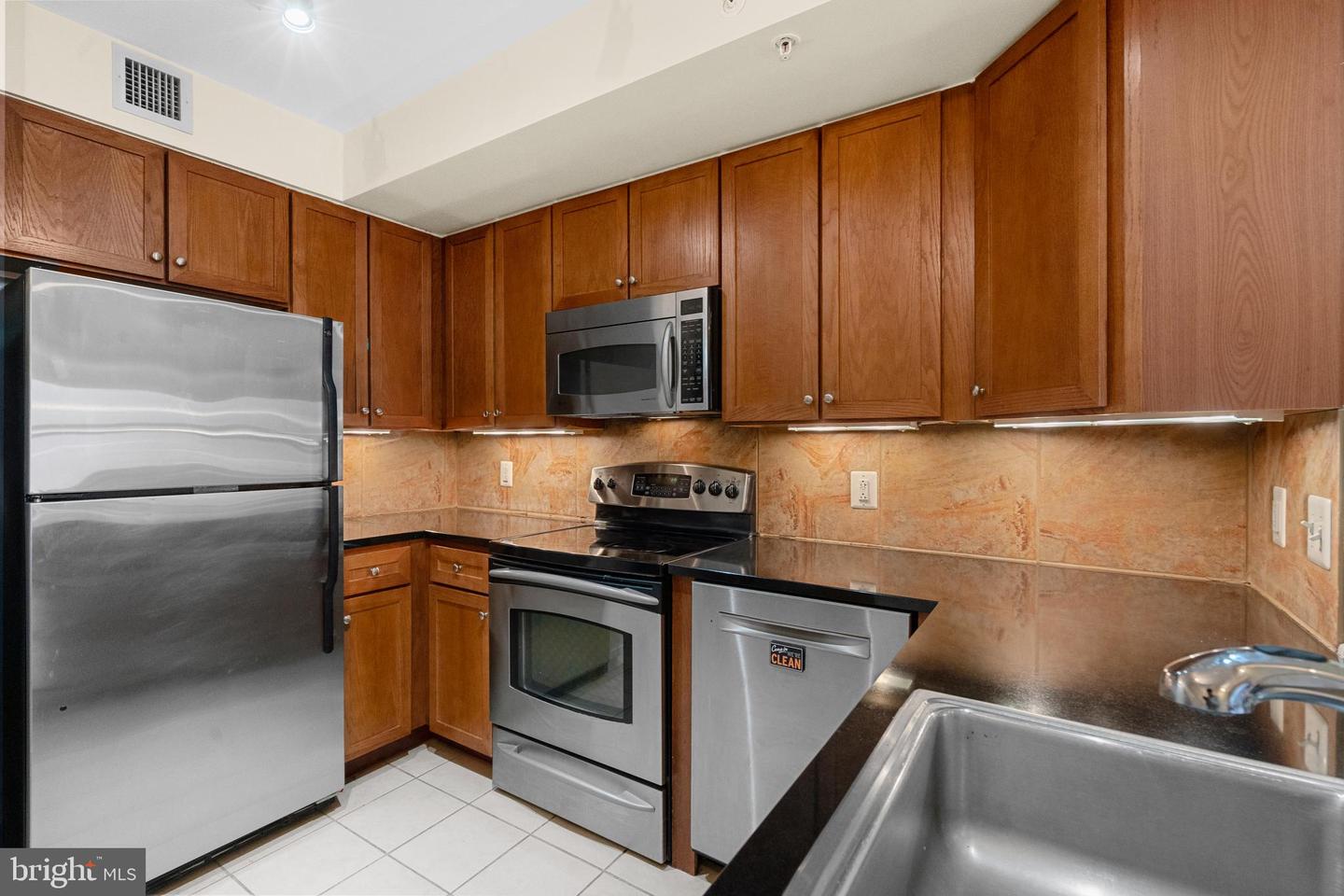 631 D St NW #642