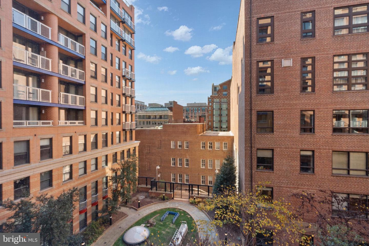 631 D St NW #642