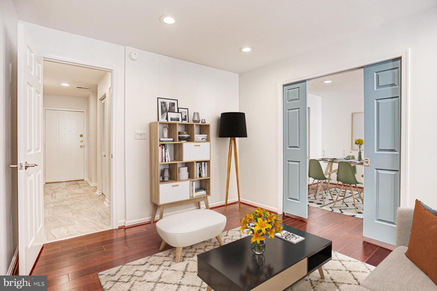 1900 S St NW #101