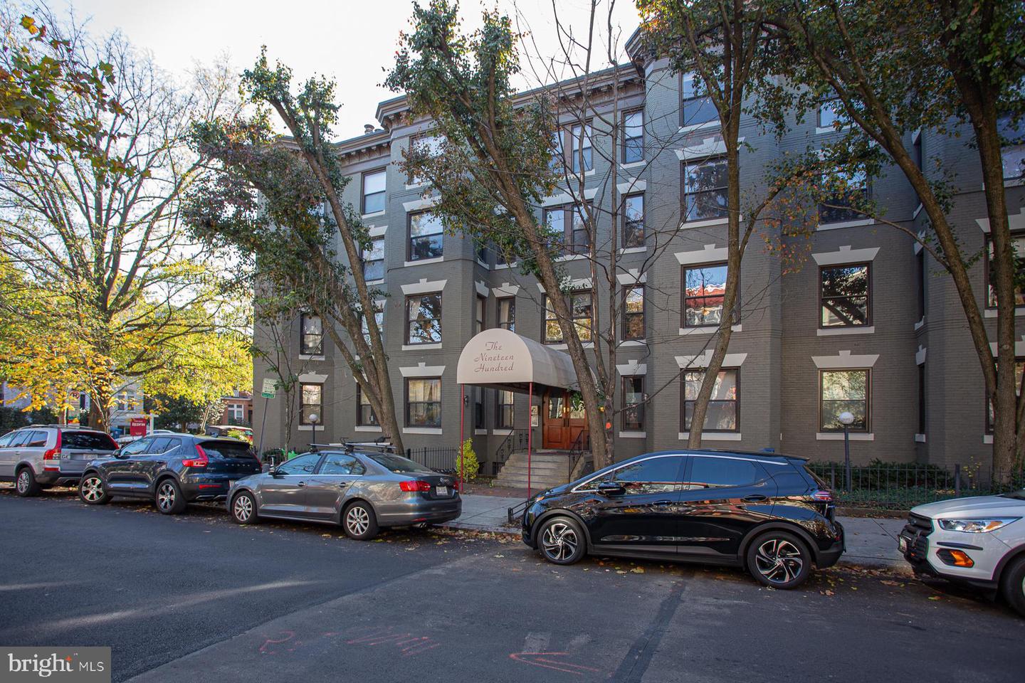 1900 S St NW #101