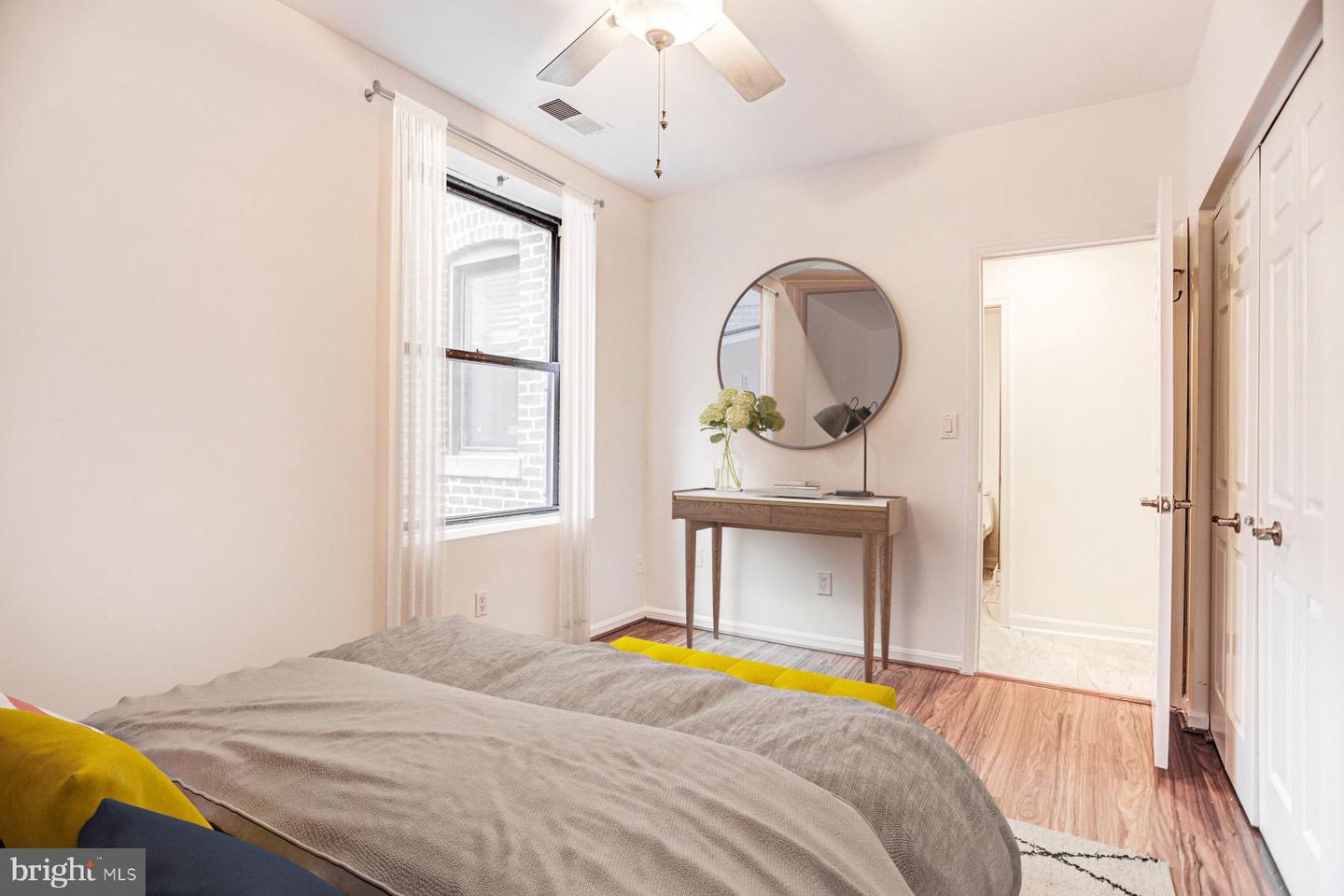 1900 S St NW #101