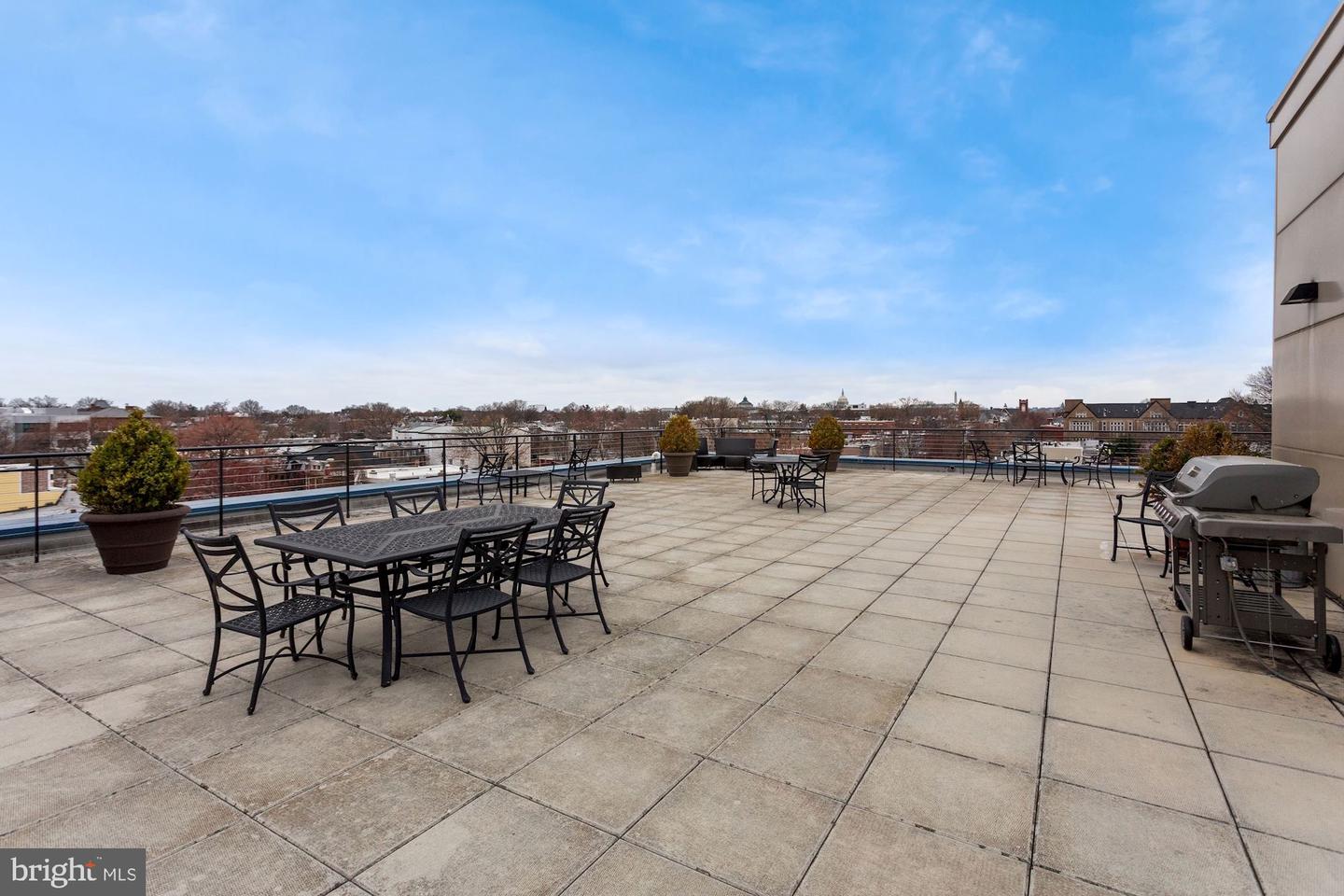 401 13th St NE #403
