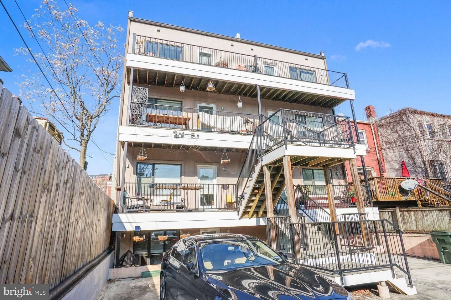 611 M St NE #4