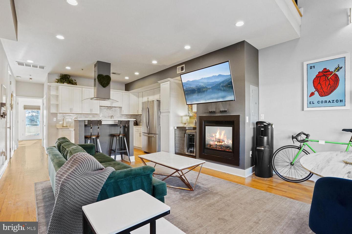 611 M St NE #4