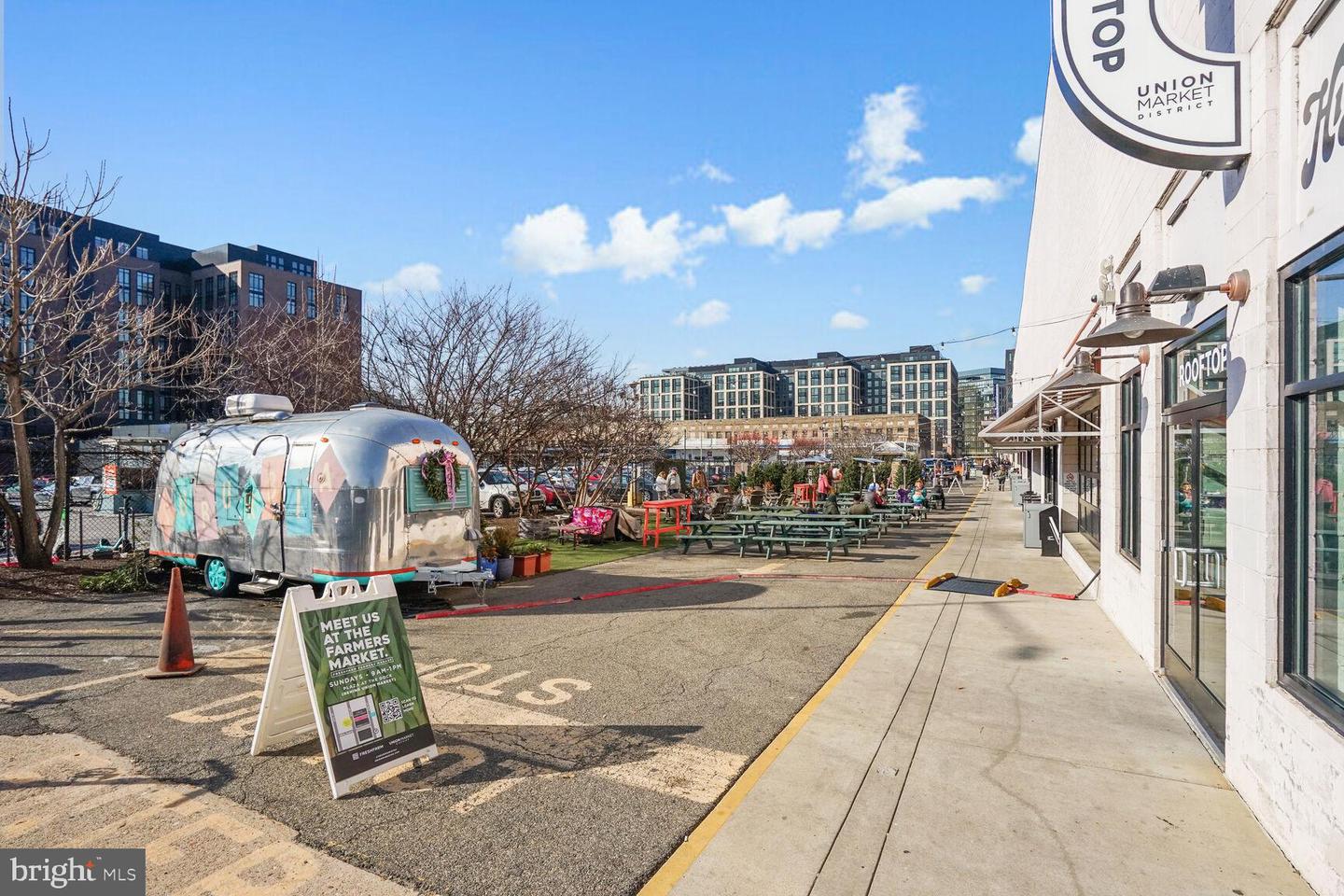 611 M St NE #4