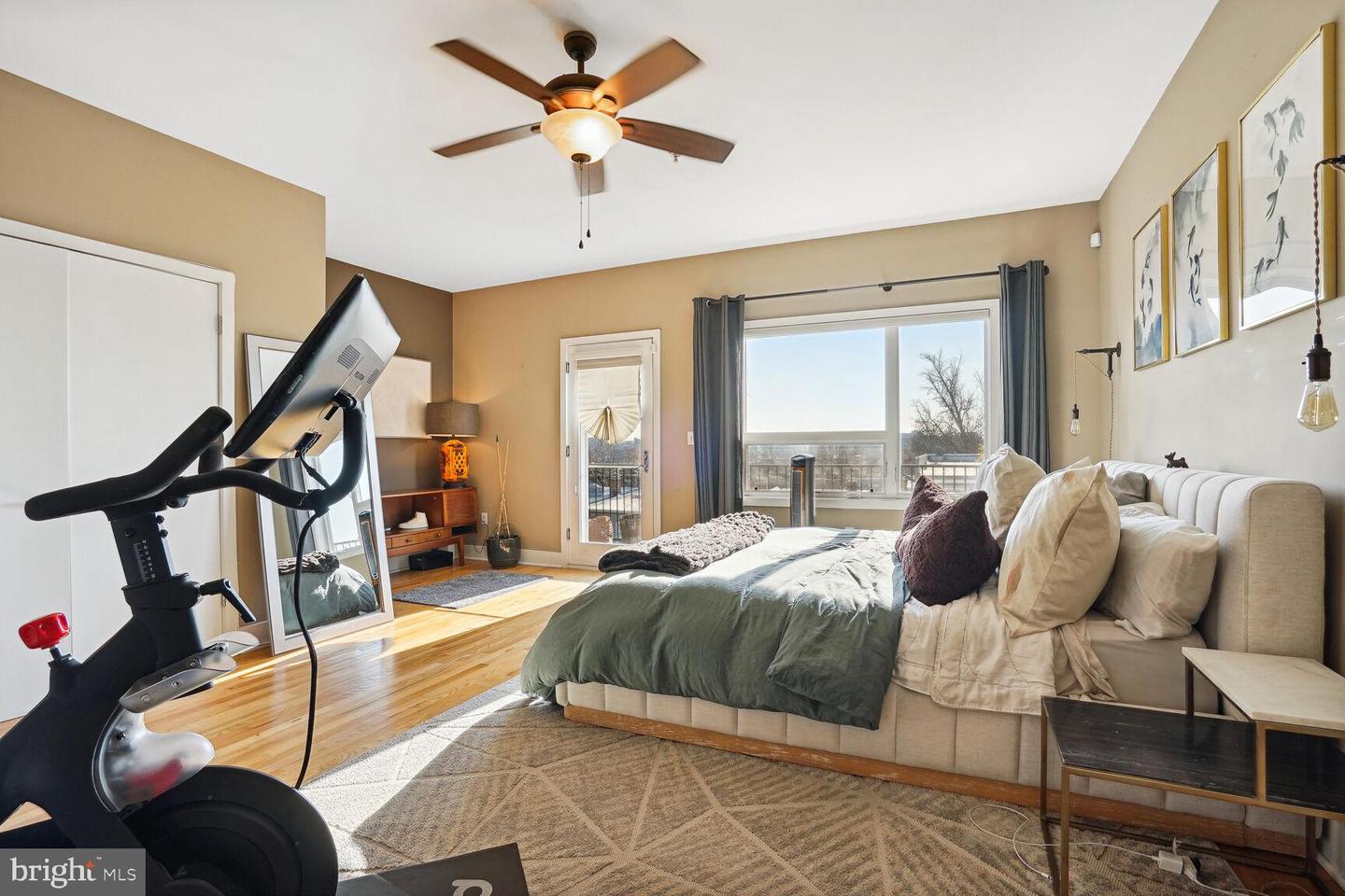 611 M St NE #4