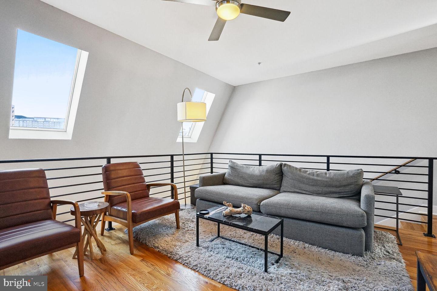 611 M St NE #4