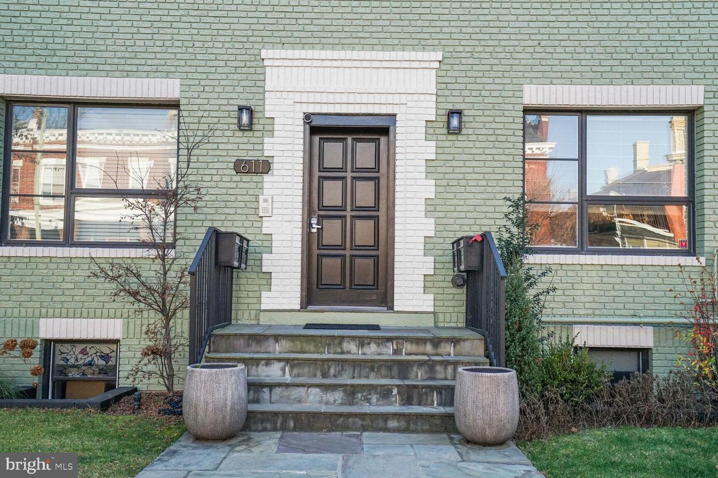 611 M St NE #4