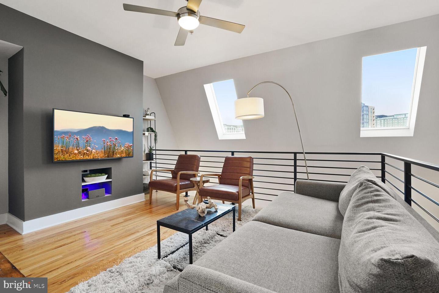 611 M St NE #4