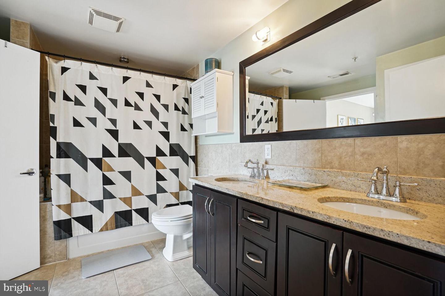 611 M St NE #4