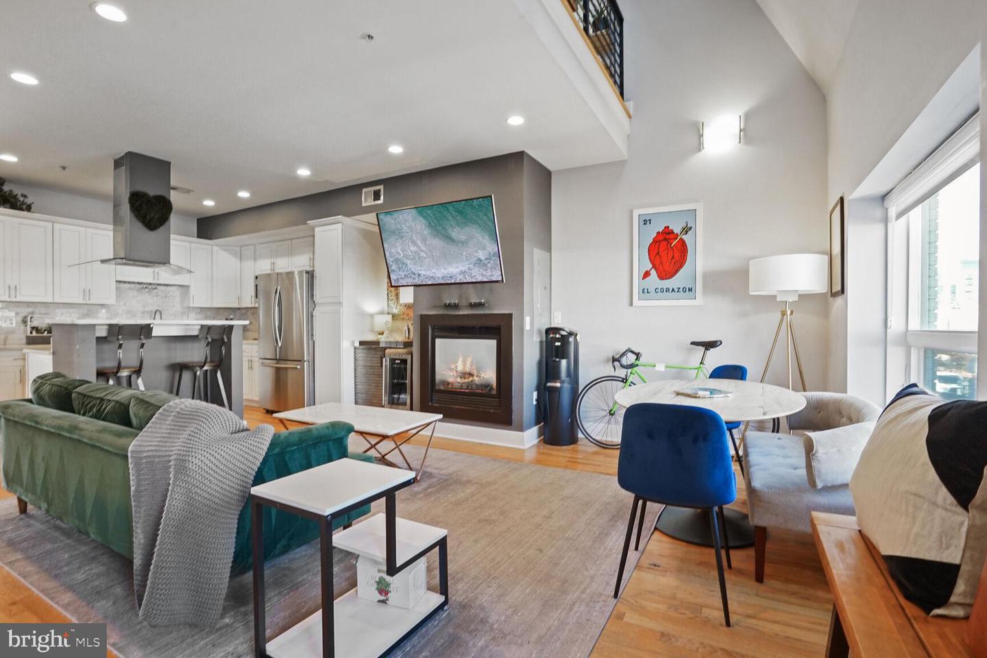 611 M St NE #4