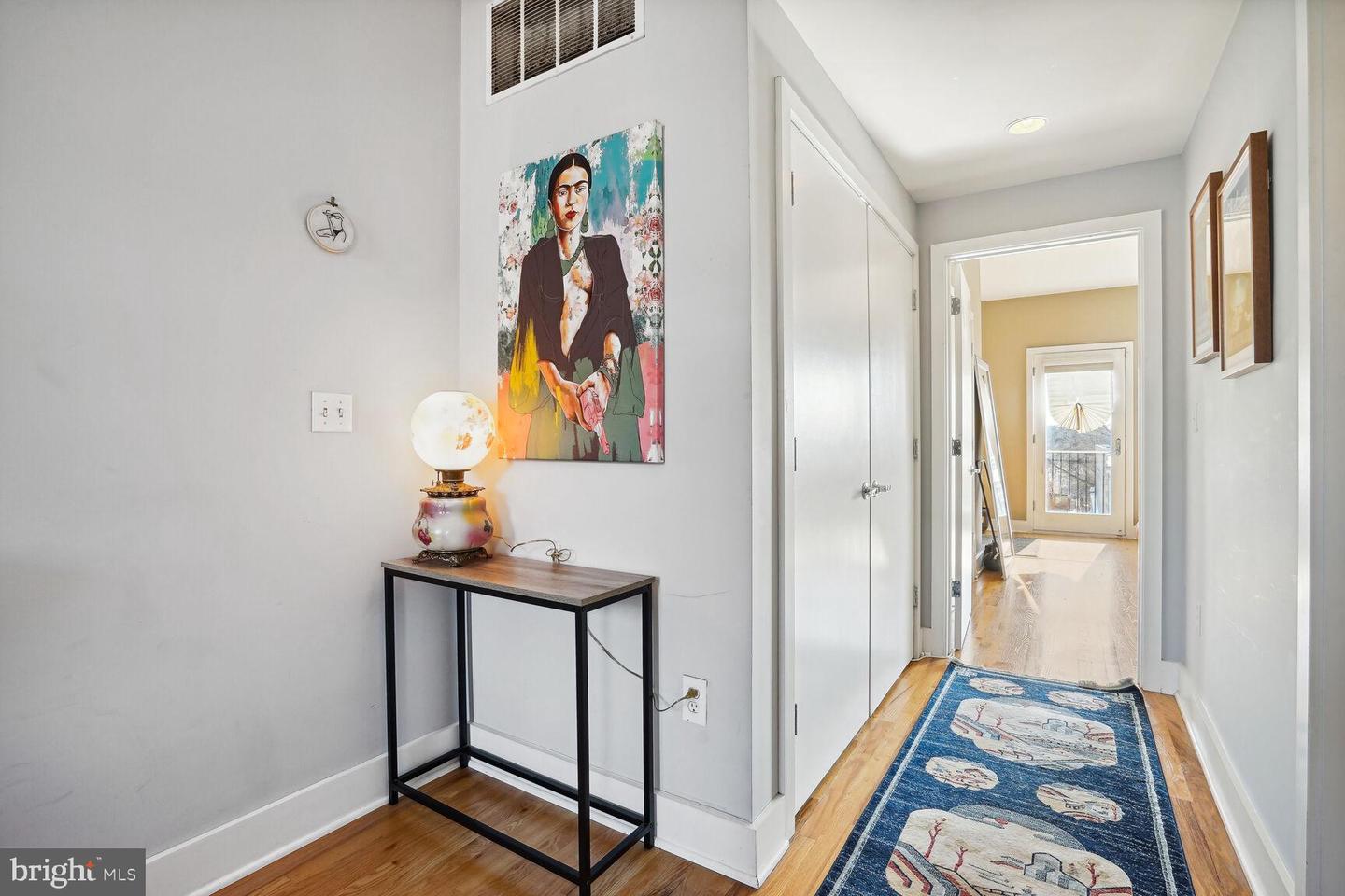 611 M St NE #4