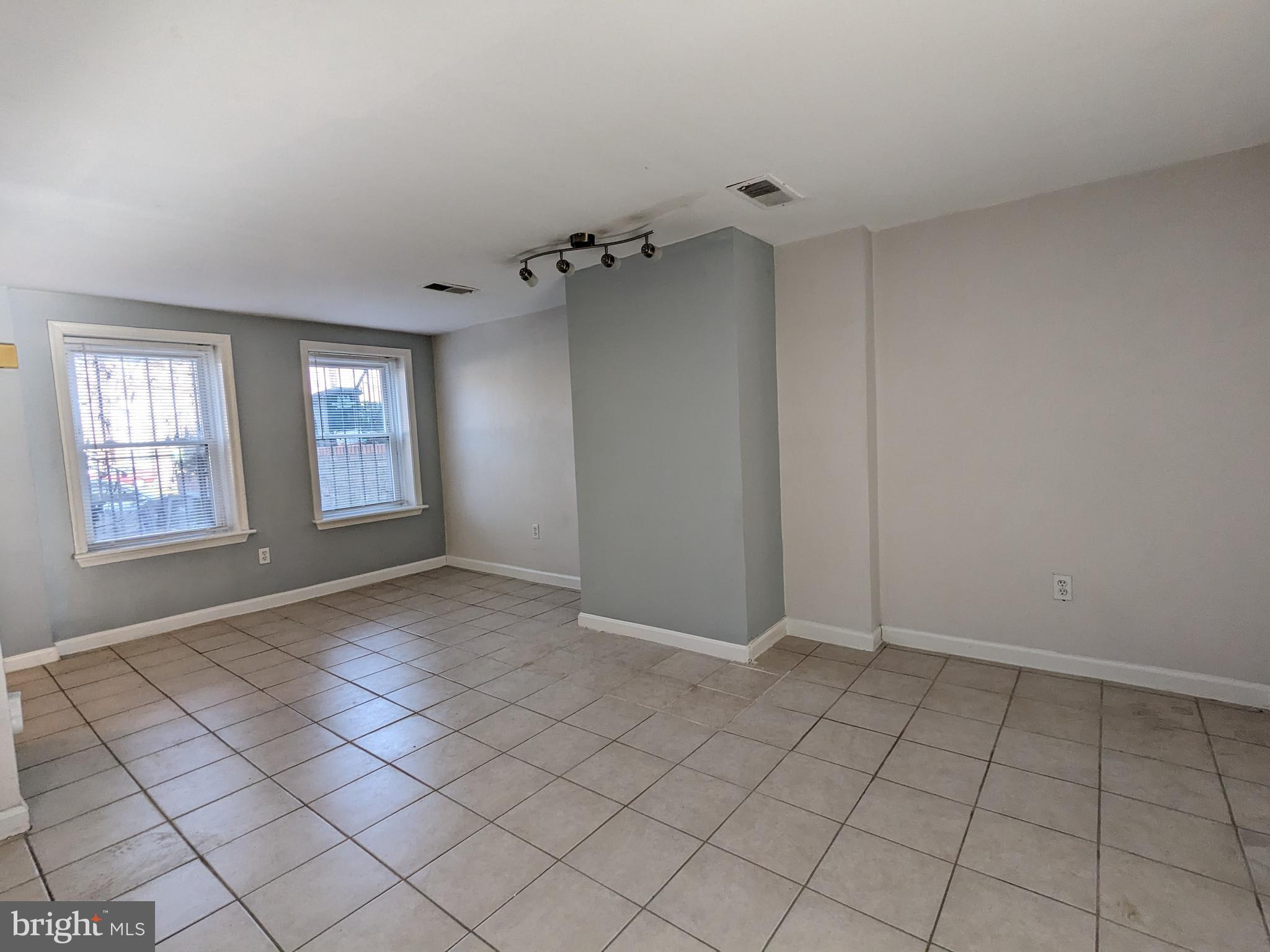 1523 Pennsylvania Ave SE #2