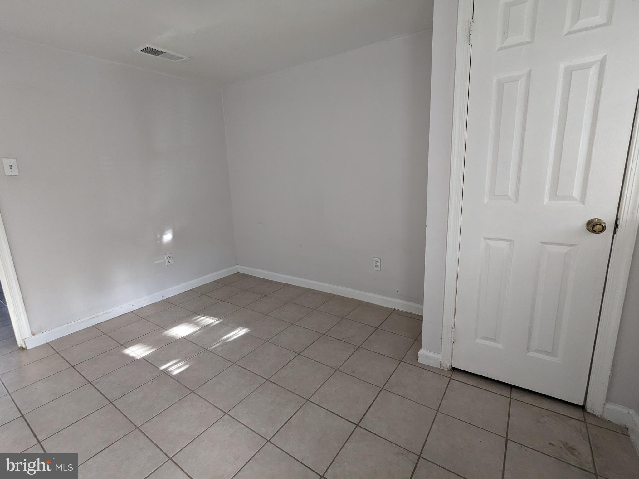 1523 Pennsylvania Ave SE #2