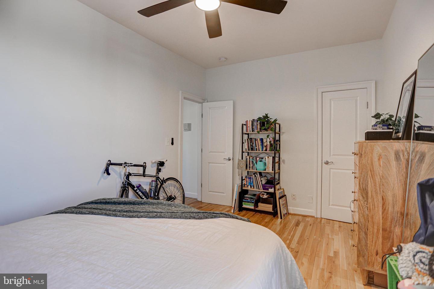 1815 A St SE #302
