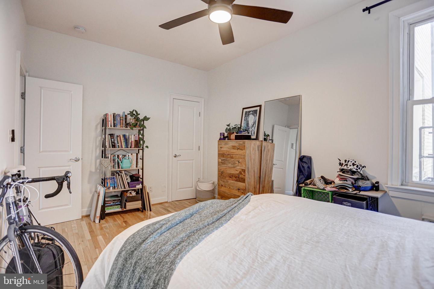 1815 A St SE #302