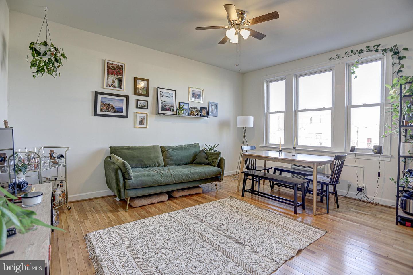 1815 A St SE #302