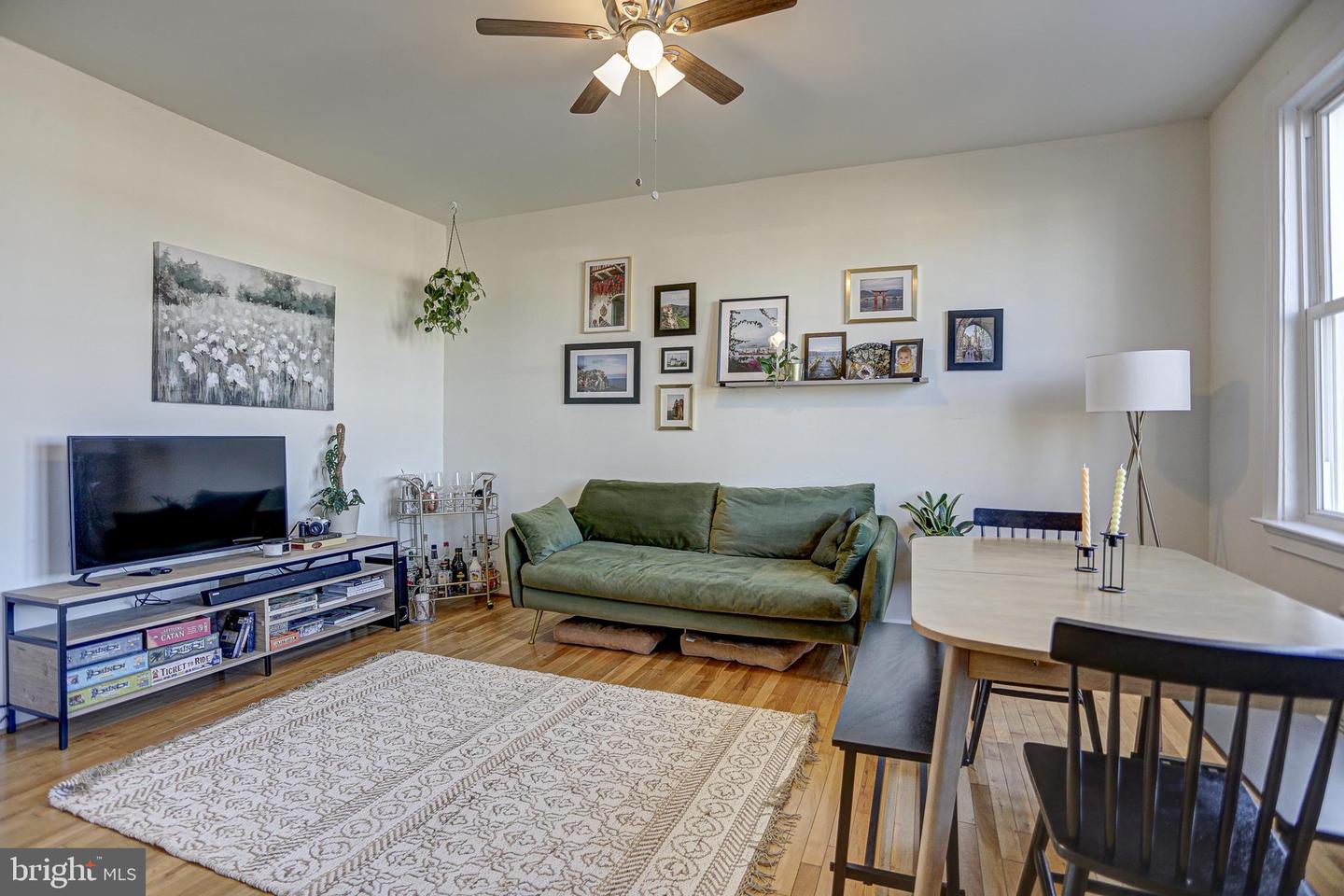 1815 A St SE #302