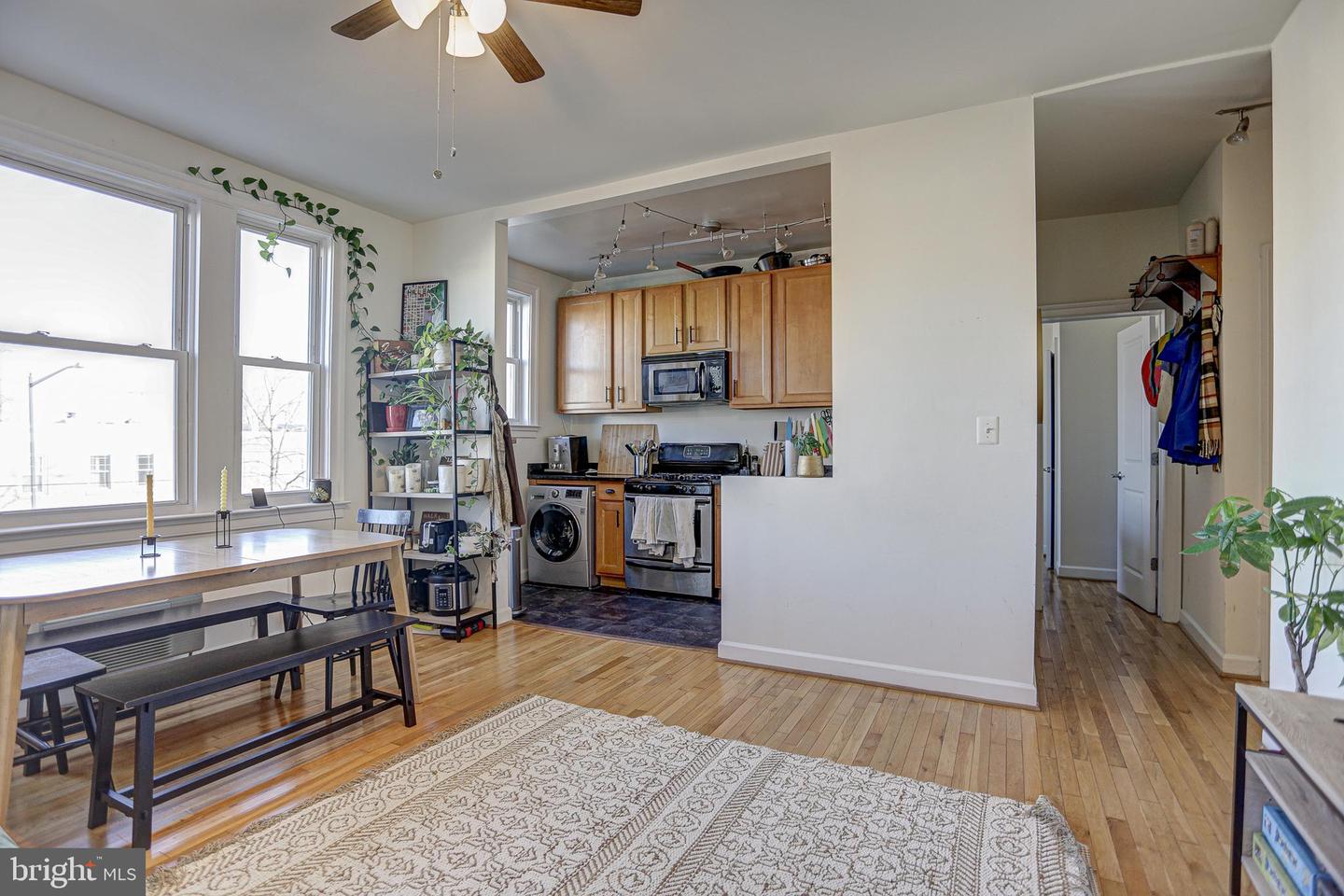 1815 A St SE #302