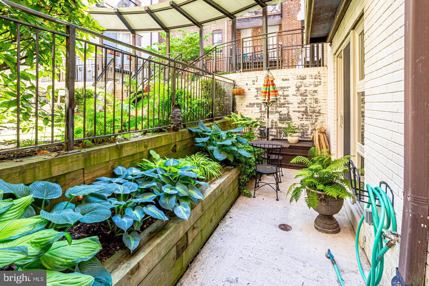 1421 Chapin St NW #1