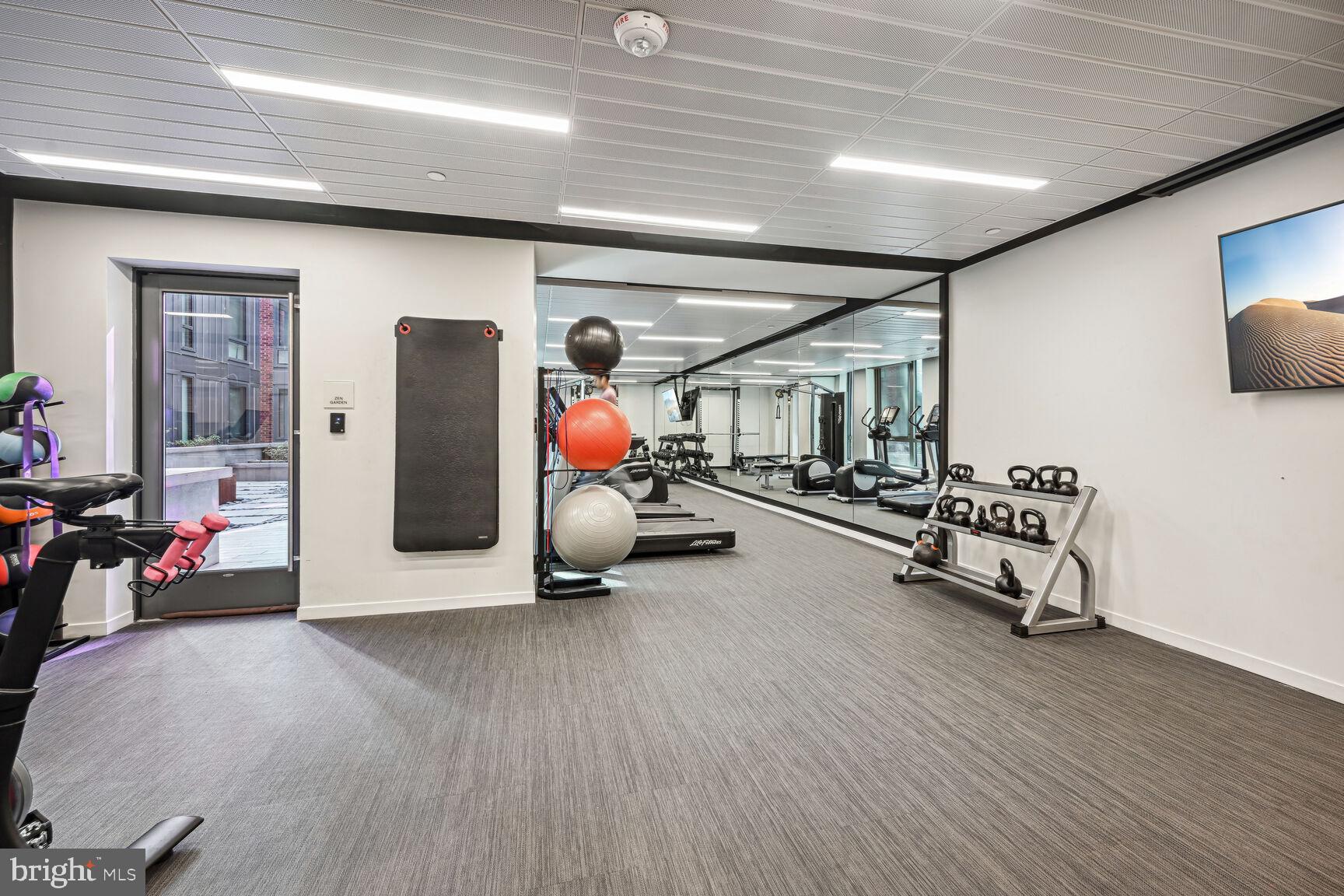 1211 van St SE #1212