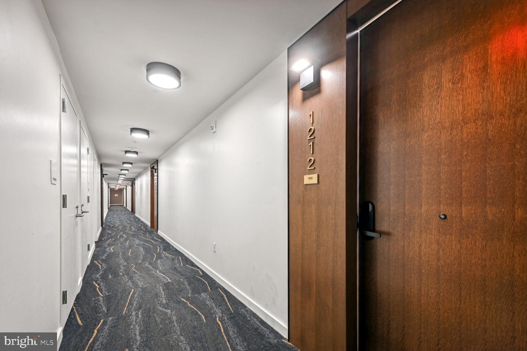 1211 van St SE #1212