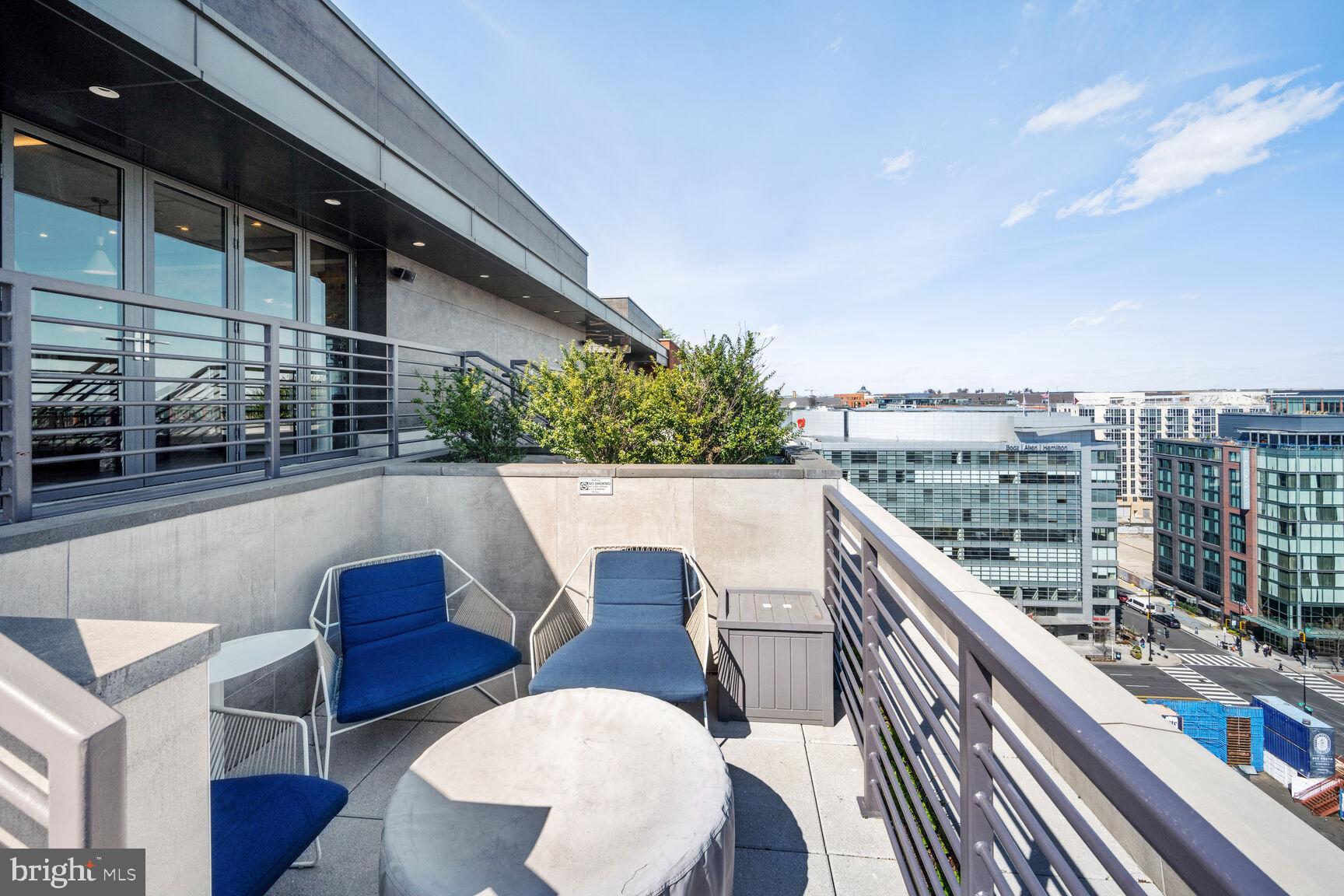 1211 van St SE #1212