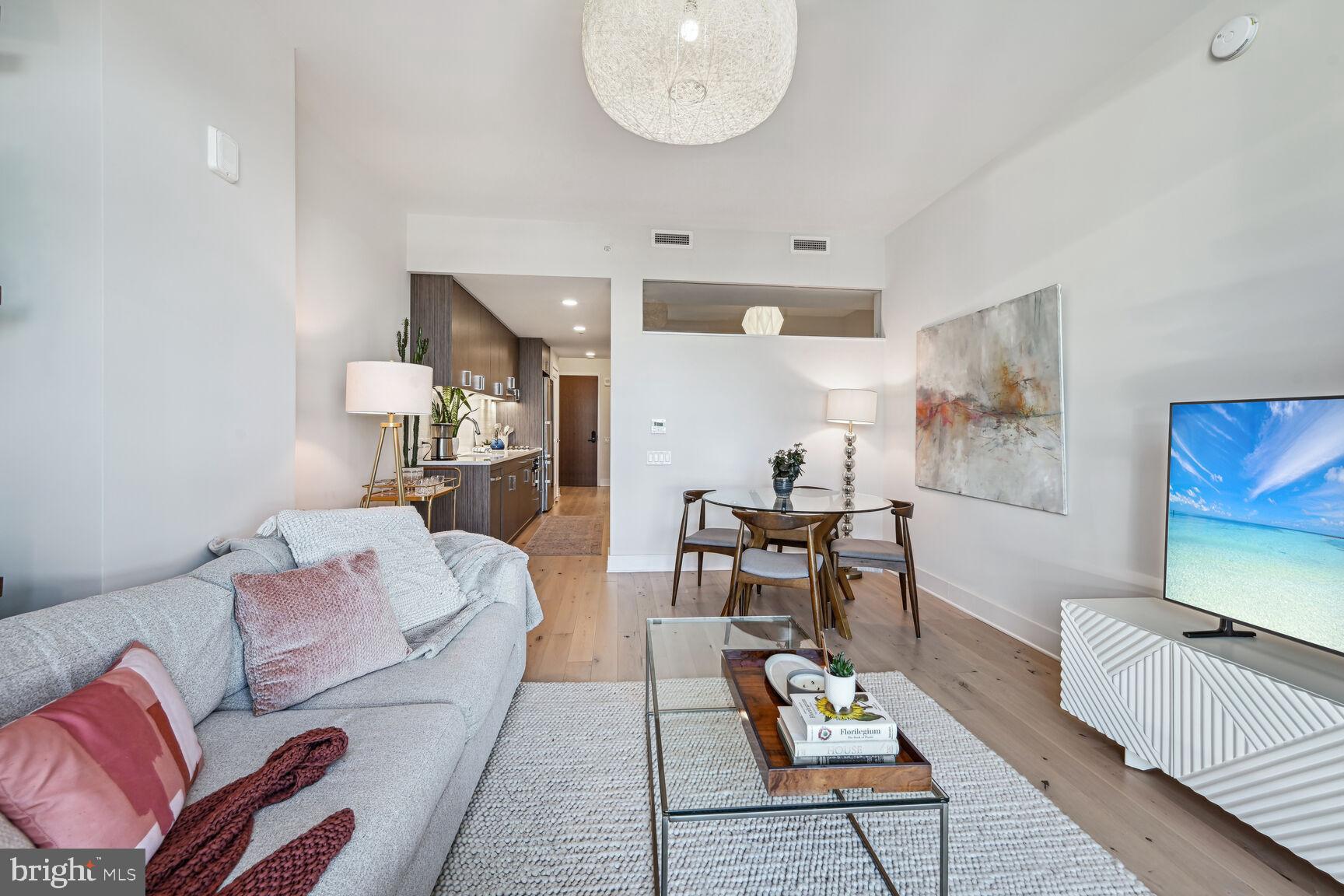 1211 van St SE #1212