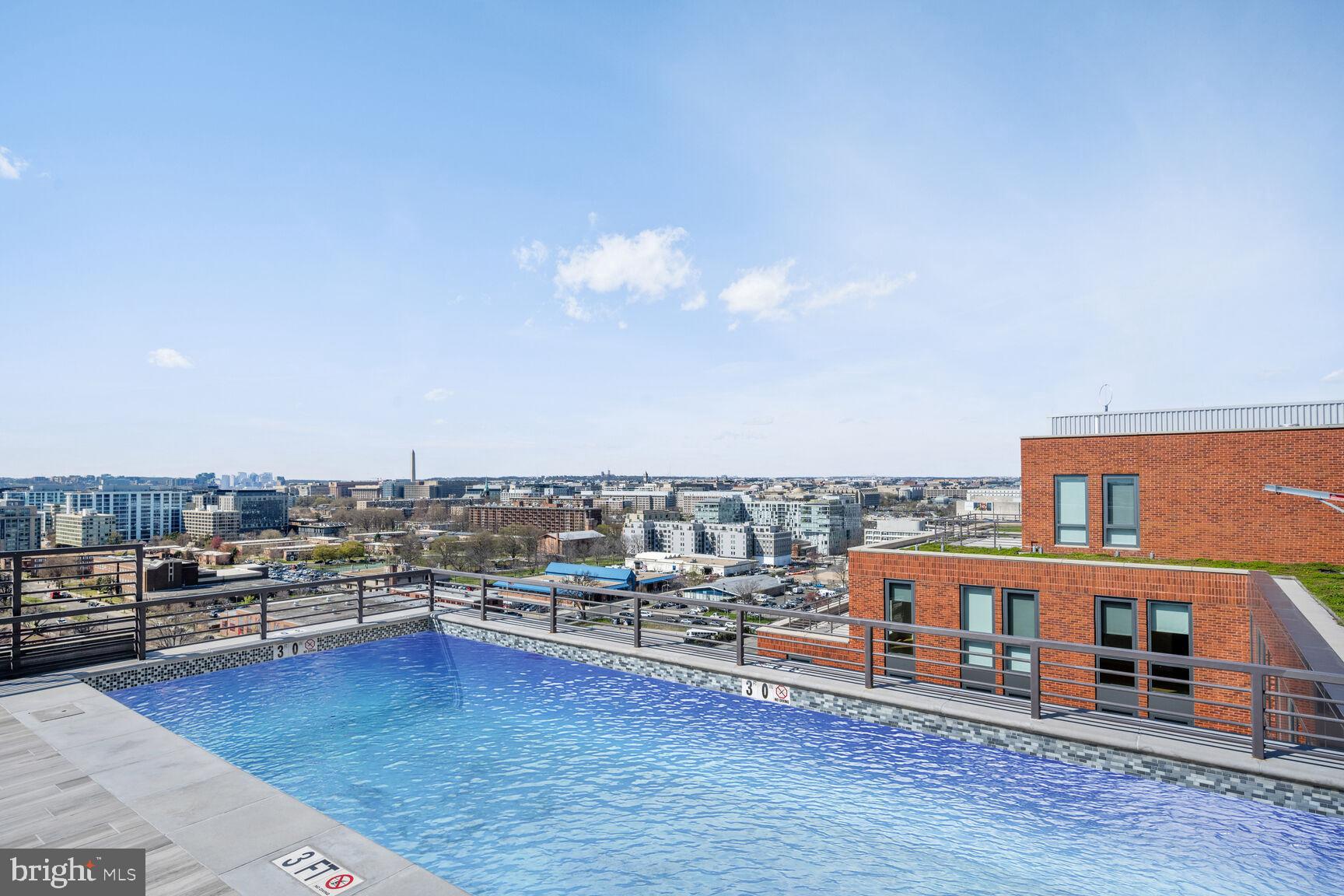 1211 van St SE #1212