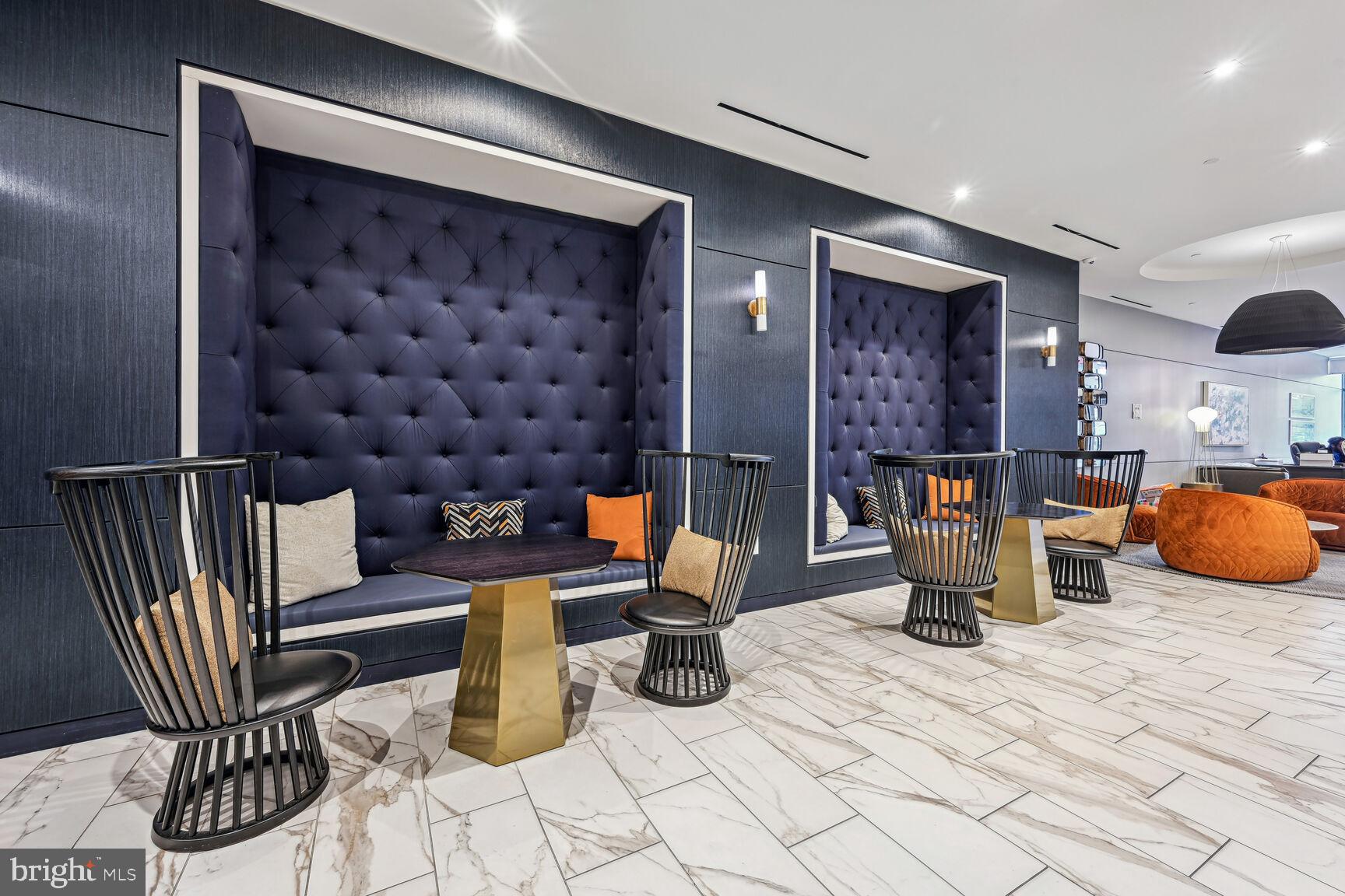 1211 van St SE #1212