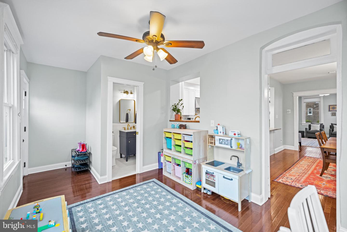 637 Allison St NW