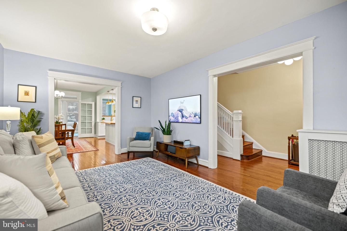 637 Allison St NW