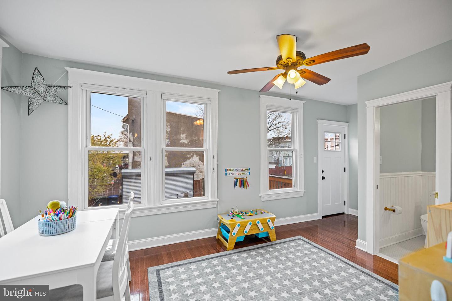 637 Allison St NW